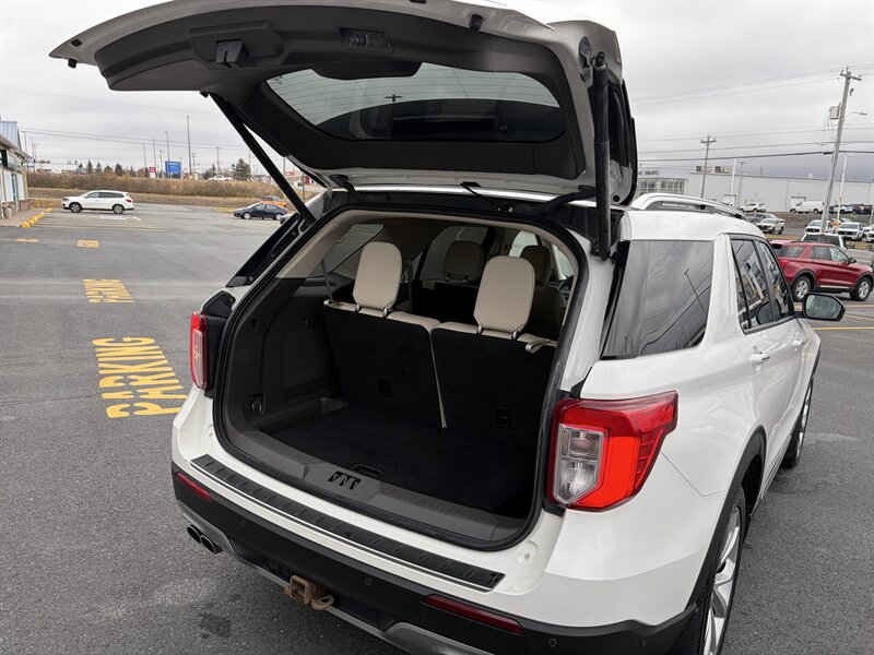 2022 Ford Explorer Platinum - Photo 16 - Clarenville, NL A5A 2C4