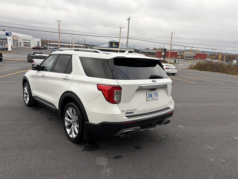 2022 Ford Explorer Platinum - Photo 4 - Clarenville, NL A5A 2C4