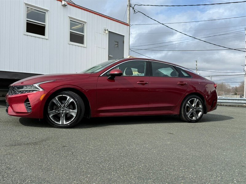 2023 Kia K5 EX   - Photo 1 - St John's, NL A1B 1C2