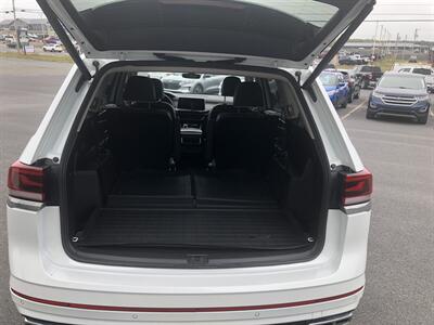 2024 Volkswagen Atlas SEL Premium R-Line 4Motion   - Photo 16 - Clarenville, NL A5A 2C4