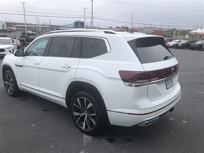 2024 Volkswagen Atlas SEL Premium R-Line 4Motion   - Photo 3 - Clarenville, NL A5A 2C4
