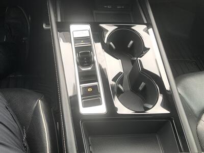 2024 Volkswagen Atlas SEL Premium R-Line 4Motion   - Photo 10 - Clarenville, NL A5A 2C4