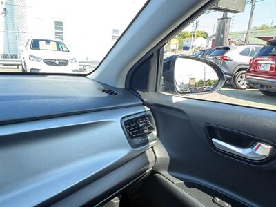 2023 Kia Rio 5-Door LX+   - Photo 36 - St John's, NL A1B 1C2