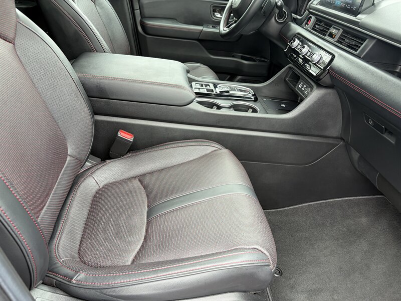 2025 Honda Pilot Black Edition - Photo 7 - Clarenville, NL A5A 2C4