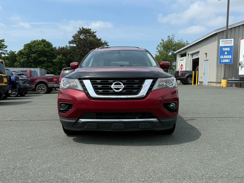 2018 Nissan Pathfinder SV  