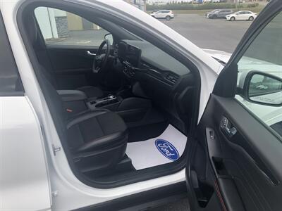 2023 Ford Escape ST-Line Select   - Photo 5 - Clarenville, NL A5A 2C4
