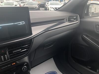 2023 Ford Escape ST-Line Select   - Photo 11 - Clarenville, NL A5A 2C4