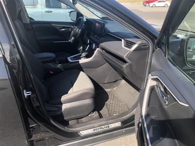 2022 Toyota RAV4 XLE   - Photo 6 - Clarenville, NL A5A 2C4
