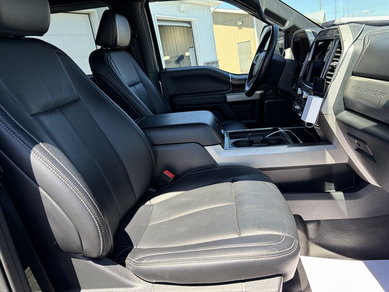 2022 Ford F-250 Super Duty Lariat - Photo 6 - Clarenville, NL A5A 2C4
