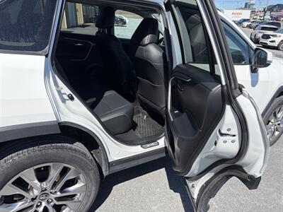 2020 Toyota RAV4 XLE   - Photo 17 - Clarenville, NL A5A 2C4