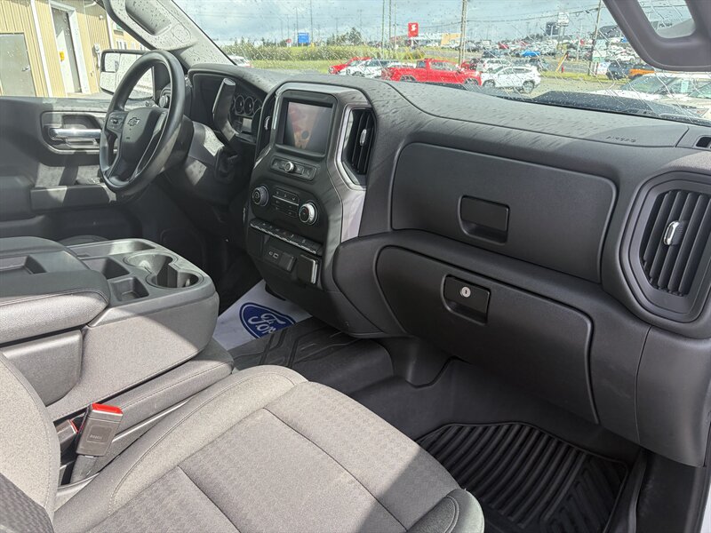 2022 Chevrolet Silverado 1500 Custom Trail Boss - Photo 7 - Clarenville, NL A5A 2C4