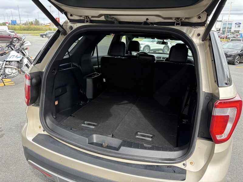 2017 Ford Explorer XLT - Photo 14 - Clarenville, NL A5A 2C4
