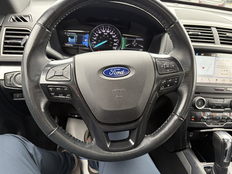 2017 Ford Explorer XLT - Photo 11 - Clarenville, NL A5A 2C4