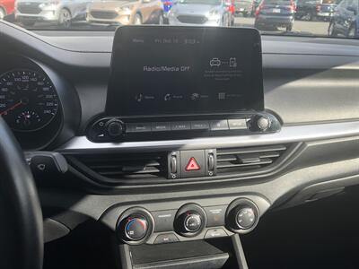 2023 Kia Forte LX   - Photo 8 - Clarenville, NL A5A 2C4