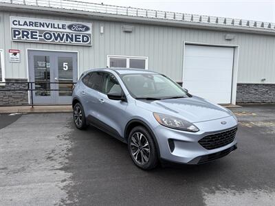 2022 Ford Escape SE - Photo 2 - Clarenville, NL A5A 2C4