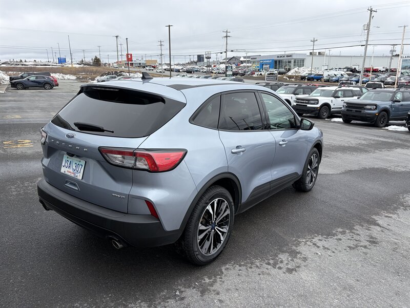2022 Ford Escape SE - Photo 4 - Clarenville, NL A5A 2C4