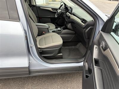 2022 Ford Escape SE - Photo 5 - Clarenville, NL A5A 2C4