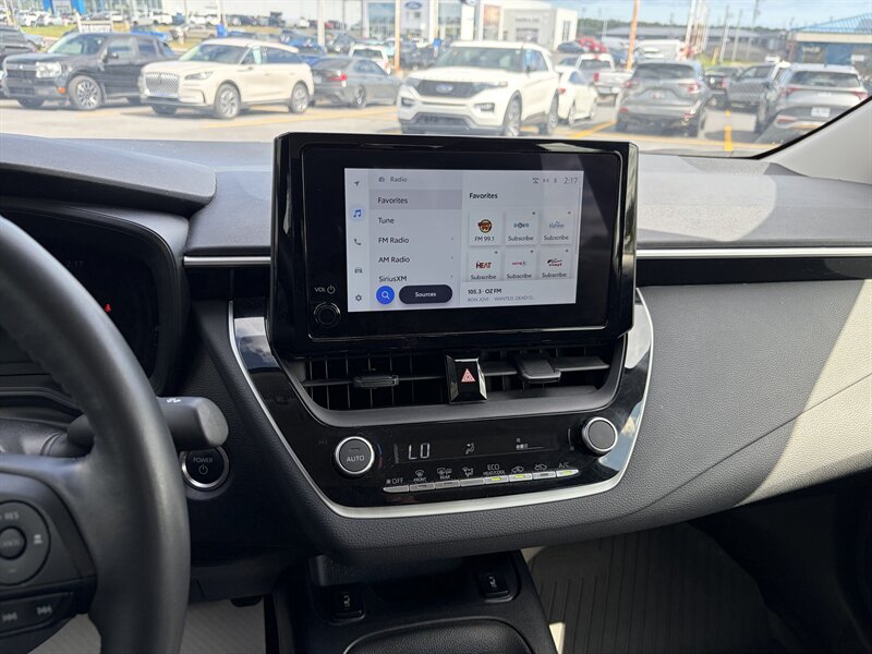 2023 Toyota Corolla Hybrid LE - Photo 8 - Clarenville, NL A5A 2C4