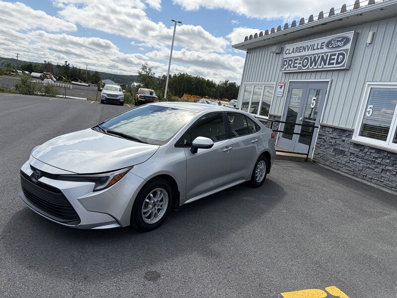 2023 Toyota Corolla Hybrid LE - Photo 2 - Clarenville, NL A5A 2C4