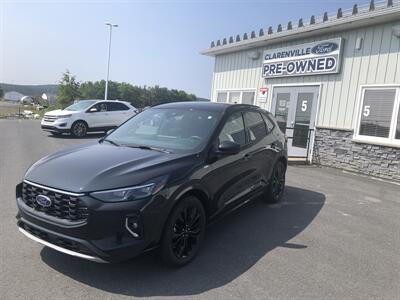 2023 Ford Escape ST-Line Elite   - Photo 2 - Clarenville, NL A5A 2C4