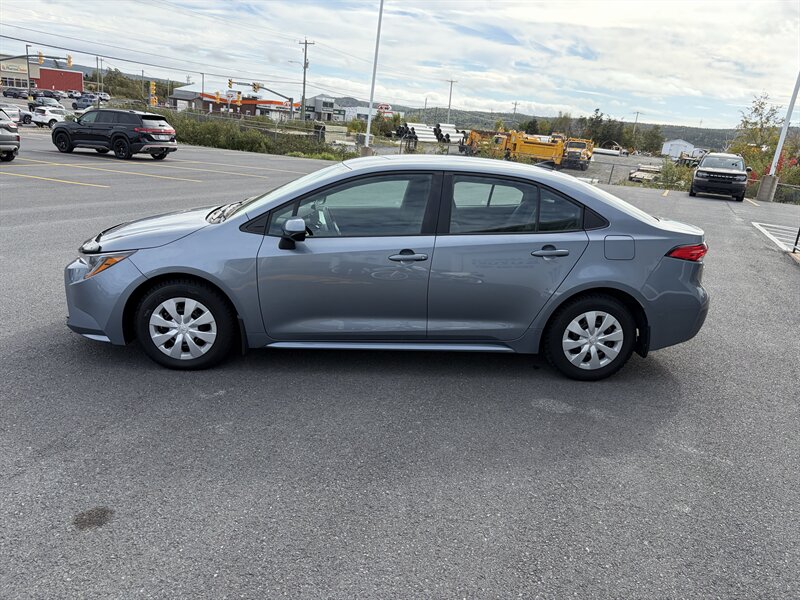 2023 Toyota Corolla LE - Photo 3 - Clarenville, NL A5A 2C4