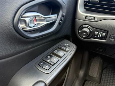 2019 Jeep Cherokee Trailhawk   - Photo 34 - St John's, NL A1B 1C2