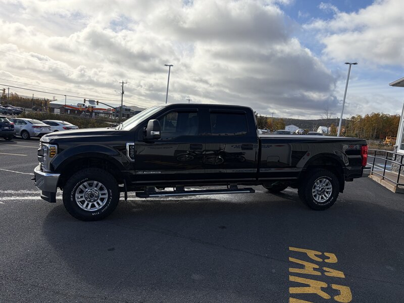 2019 Ford F-250 Super Duty XLT - Photo 3 - Clarenville, NL A5A 2C4