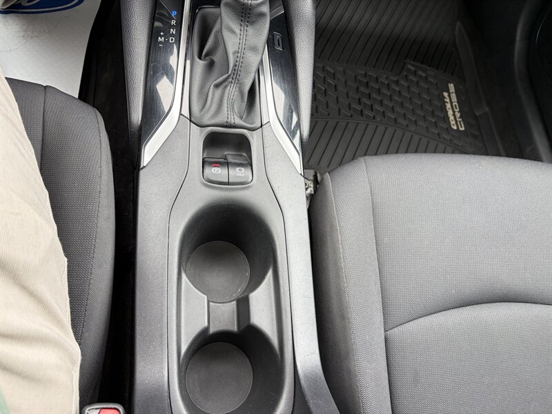 2022 Toyota Corolla Cross LE - Photo 10 - Clarenville, NL A5A 2C4