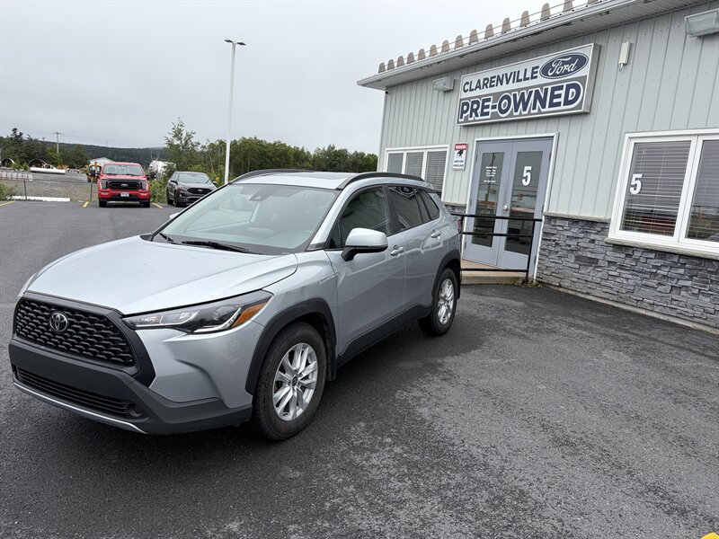 2022 Toyota Corolla Cross LE - Photo 2 - Clarenville, NL A5A 2C4