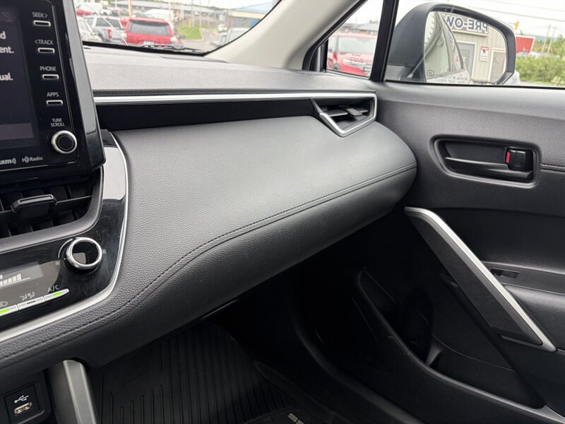 2022 Toyota Corolla Cross LE - Photo 11 - Clarenville, NL A5A 2C4
