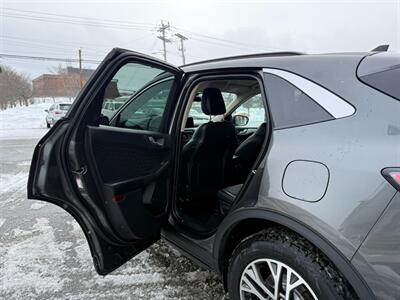 2020 Ford Escape SEL   - Photo 18 - St John's, NL A1B 1C2