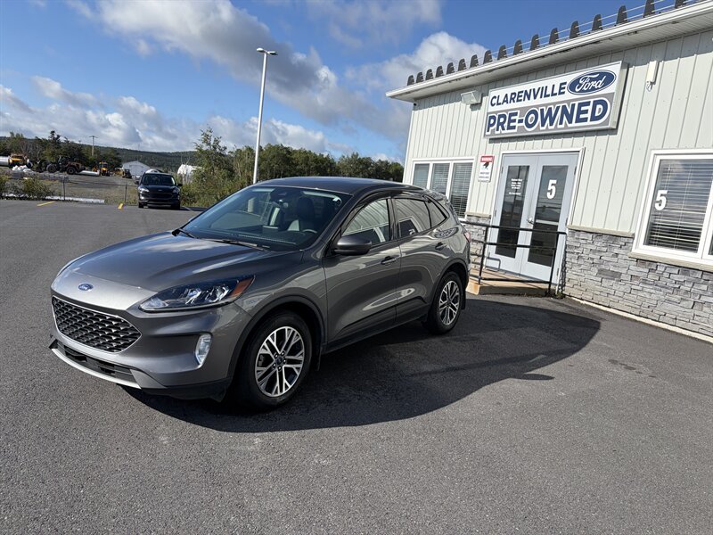2022 Ford Escape SEL   - Photo 1 - Clarenville, NL A5A 2C4