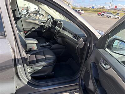 2022 Ford Escape SEL - Photo 4 - Clarenville, NL A5A 2C4