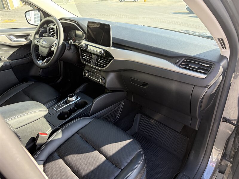 2022 Ford Escape SEL - Photo 6 - Clarenville, NL A5A 2C4