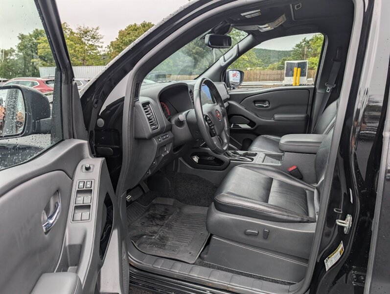 2022 Nissan Frontier PRO-4X - Photo 9 - St John's, NL A1B 1C2