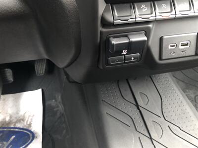 2022 Chevrolet Silverado 1500 Custom Trail Boss Z71   - Photo 10 - Clarenville, NL A5A 2C4