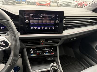 2025 Volkswagen Jetta GLI Autobahn - Photo 8 - Clarenville, NL A5A 2C4