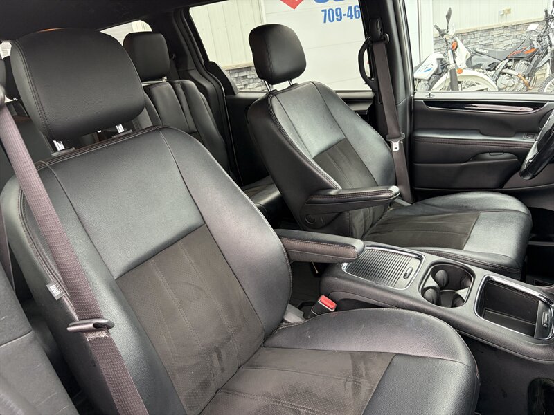 2019 Dodge Grand Caravan SXT 35th Anniversary Edition - Photo 8 - Clarenville, NL A5A 2C4