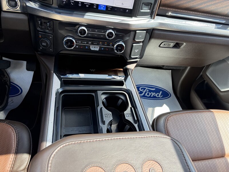 2024 Ford F-250 Super Duty King Ranch - Photo 10 - Clarenville, NL A5A 2C4