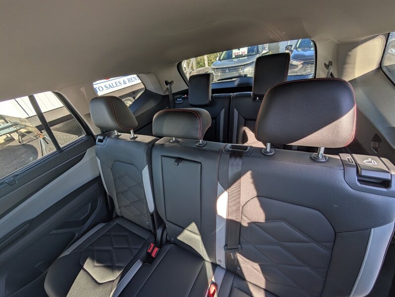 2025 Volkswagen Atlas Peak Edition 4Motion - Photo 12 - St John's, NL A1B 1C2