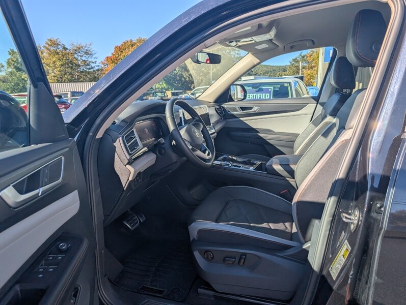 2025 Volkswagen Atlas Peak Edition 4Motion - Photo 13 - St John's, NL A1B 1C2