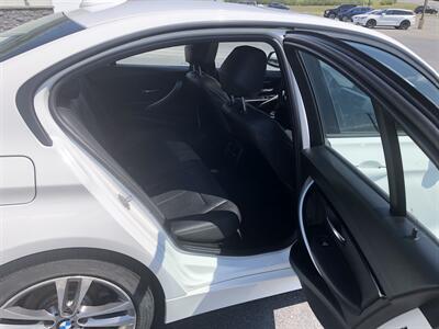 2018 BMW 330i xDrive   - Photo 13 - Clarenville, NL A5A 2C4