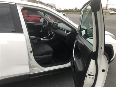 2022 Toyota RAV4 LE   - Photo 6 - Clarenville, NL A5A 2C4