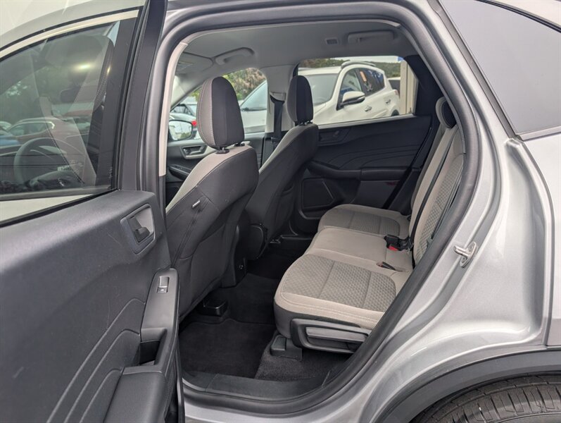 2022 Ford Escape SE - Photo 8 - St John's, NL A1B 1C2