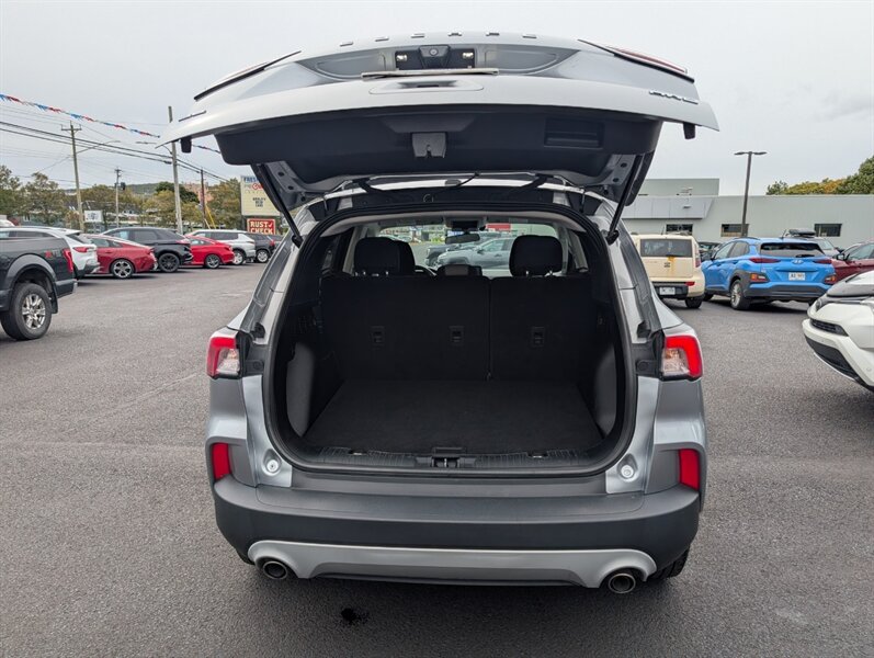 2022 Ford Escape SE - Photo 6 - St John's, NL A1B 1C2