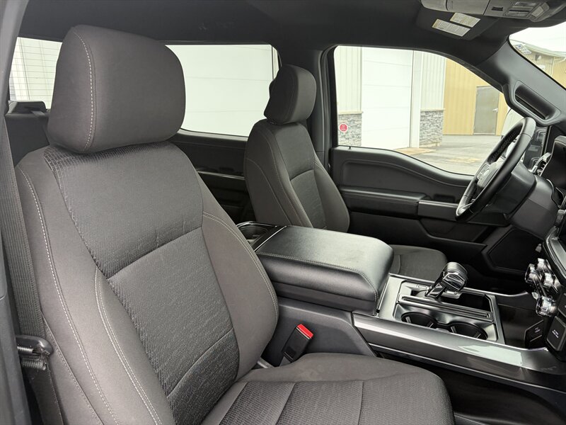 2023 Ford F-150 XLT Sport - Photo 6 - Clarenville, NL A5A 2C4