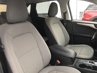 2022 Ford Escape SE   - Photo 8 - Clarenville, NL A5A 2C4