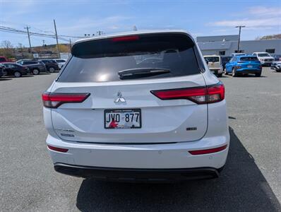2024 Mitsubishi Outlander ES 7 Seater   - Photo 6 - St John's, NL A1B 1C2