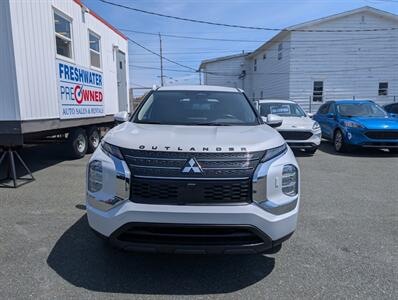 2024 Mitsubishi Outlander ES 7 Seater   - Photo 3 - St John's, NL A1B 1C2