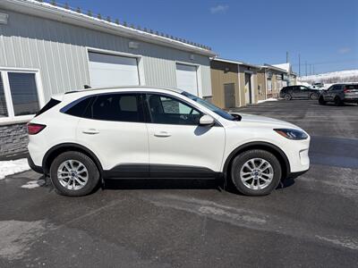 2021 Ford Escape SE   - Photo 3 - Clarenville, NL A5A 2C4